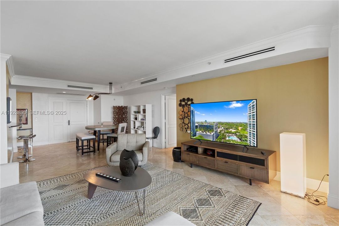 出租: $10,000 (2 贝兹, 2 浴室, 1540 平方英尺)