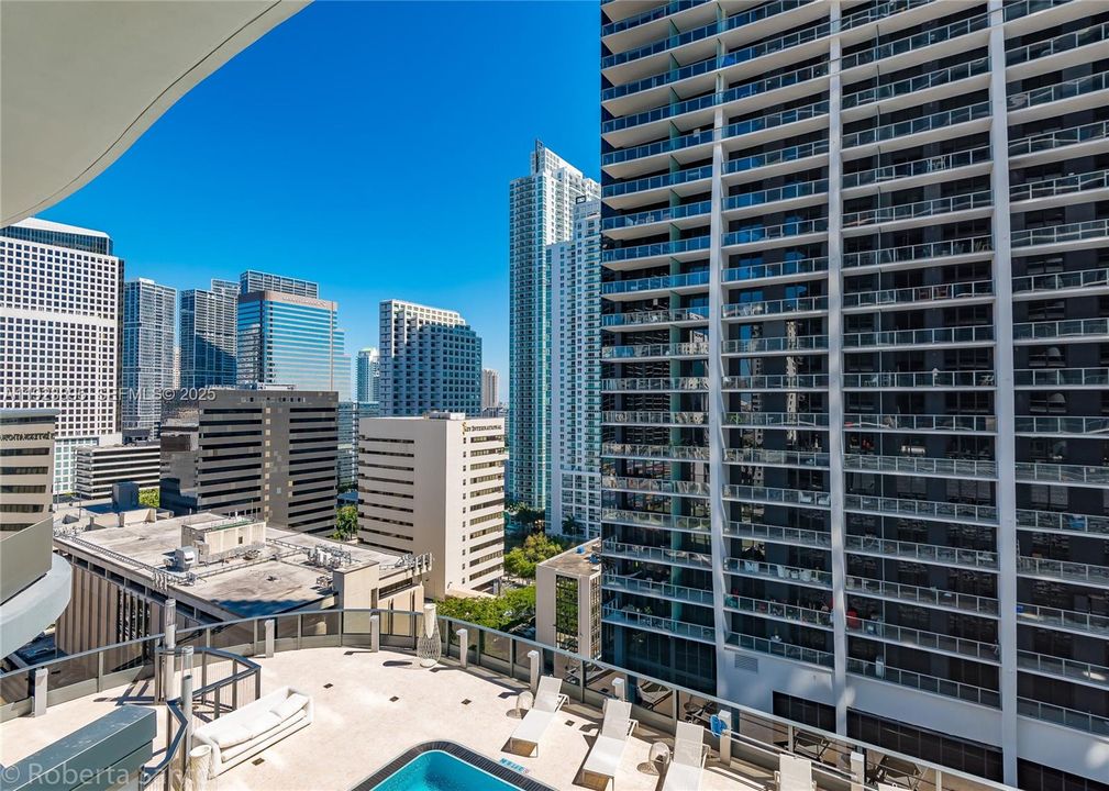 For Sale: $1,500,000 (2 beds, 2 baths, 1236 Square Feet)