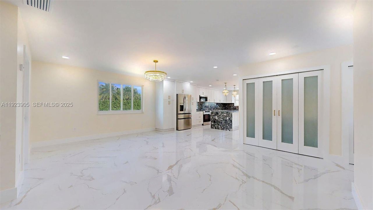 En Renta: $14,000 (4 camas, 3 baños, 3443 Pies cuadrados)