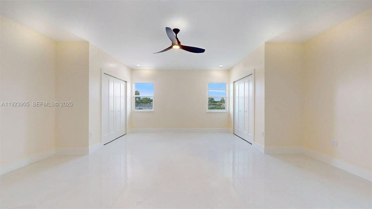 En Renta: $14,000 (4 camas, 3 baños, 3443 Pies cuadrados)