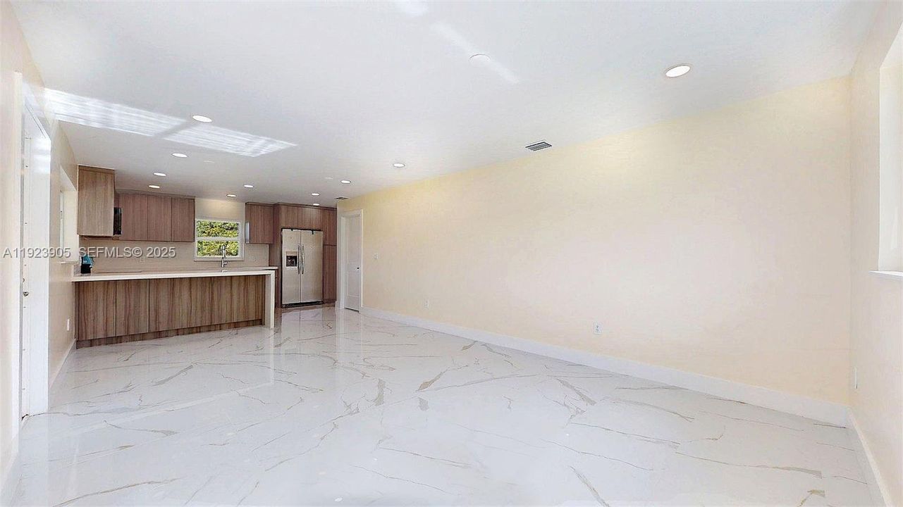 En Renta: $14,000 (4 camas, 3 baños, 3443 Pies cuadrados)