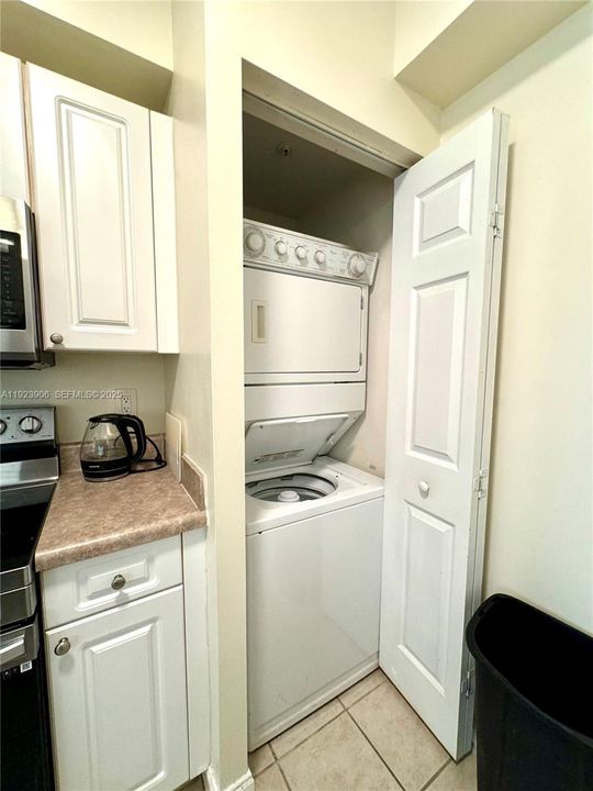 待售: $375,000 (1 贝兹, 1 浴室, 673 平方英尺)