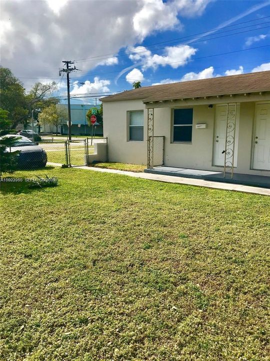 For Rent: $1,300 (1 beds, 1 baths, 450 Square Feet)