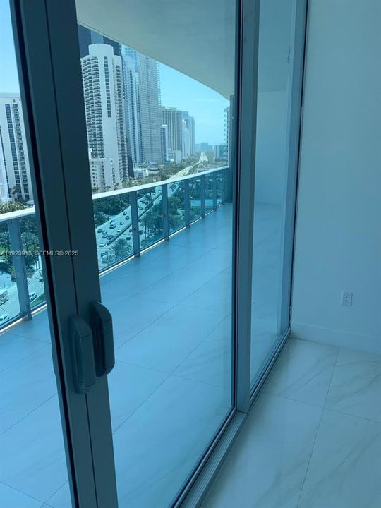 待售: $1,390,000 (2 贝兹, 2 浴室, 1382 平方英尺)