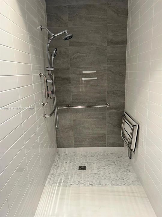 待售: $1,390,000 (2 贝兹, 2 浴室, 1382 平方英尺)