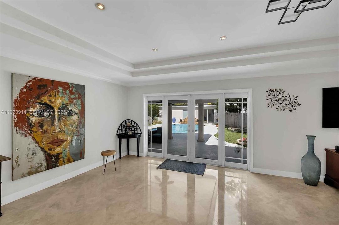 En Venta: $1,380,000 (3 camas, 2 baños, 2196 Pies cuadrados)