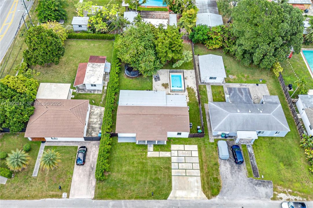 For Sale: $1,250,000 (4 beds, 4 baths, 1922 Square Feet)