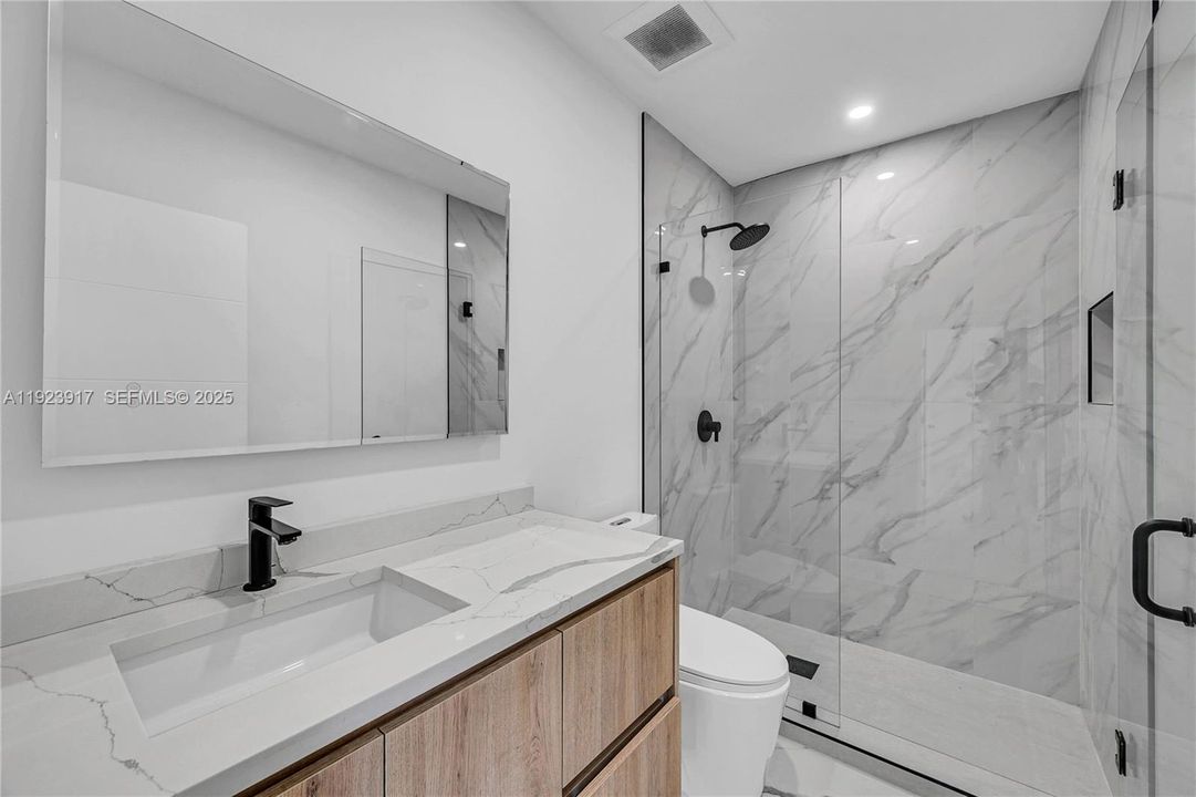 For Sale: $1,250,000 (4 beds, 4 baths, 1922 Square Feet)