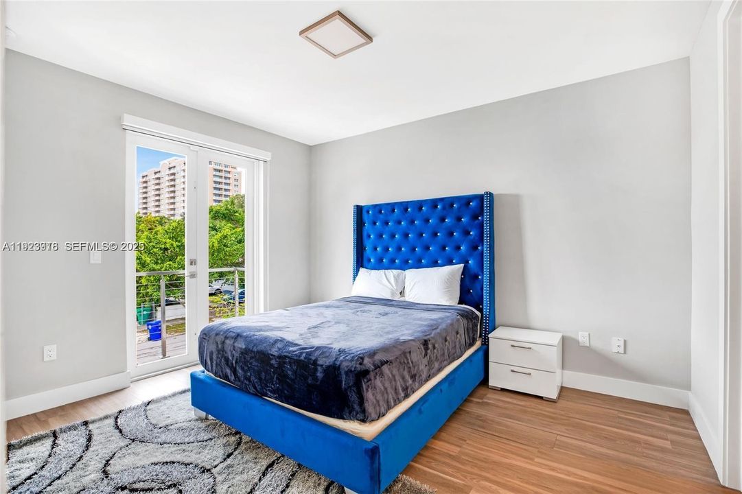 For Rent: $8,500 (4 beds, 3 baths, 2963 Square Feet)