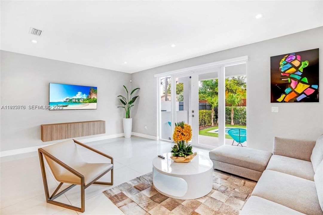 For Rent: $8,500 (4 beds, 3 baths, 2963 Square Feet)