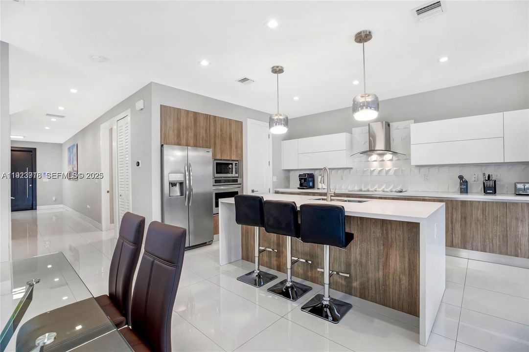 For Rent: $8,500 (4 beds, 3 baths, 2963 Square Feet)