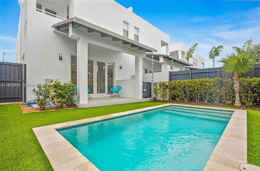 For Rent: $8,500 (4 beds, 3 baths, 2963 Square Feet)