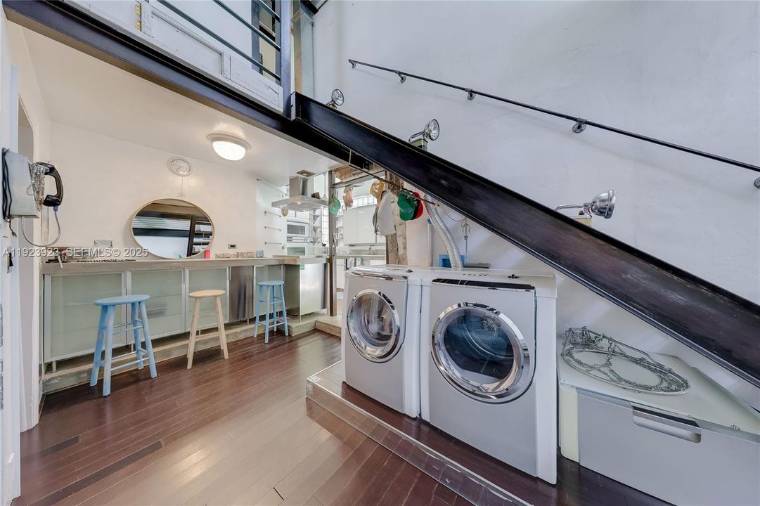 En Venta: $1,550,000 (3 camas, 2 baños, 1680 Pies cuadrados)