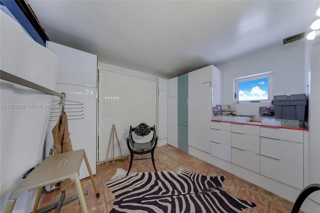 En Venta: $1,550,000 (3 camas, 2 baños, 1680 Pies cuadrados)