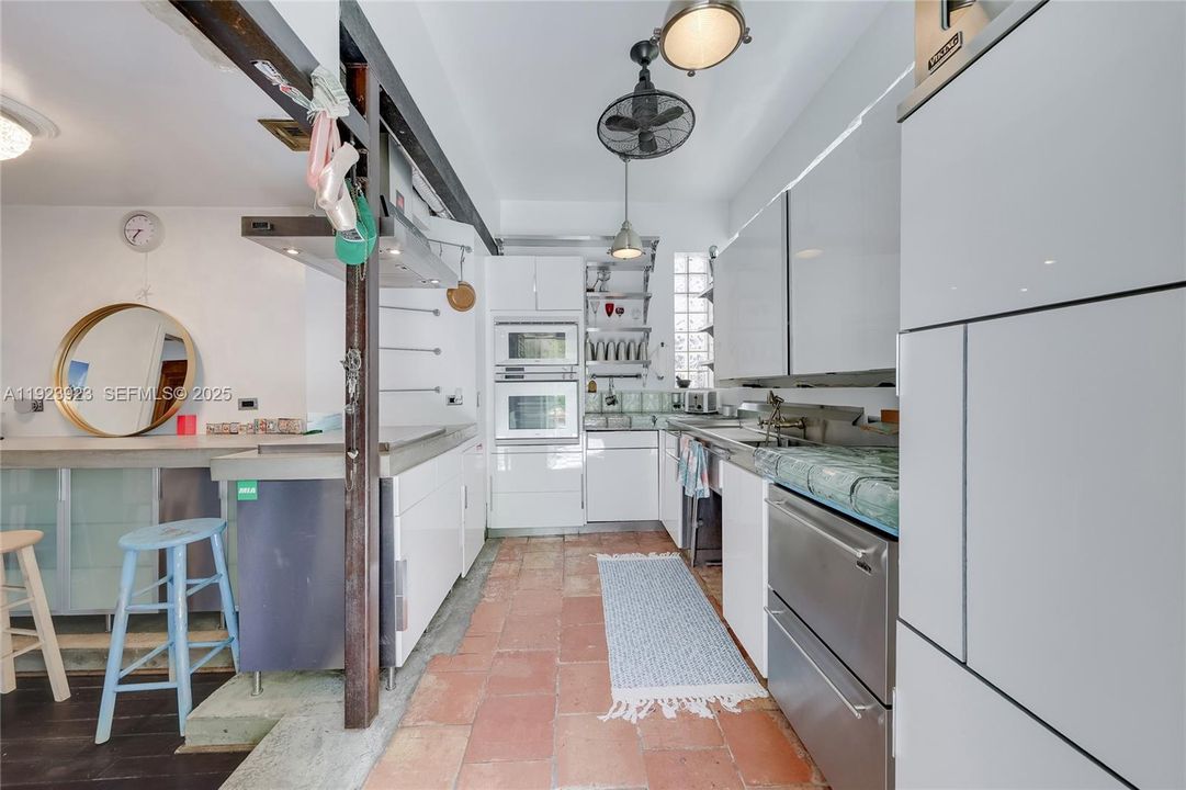 En Venta: $1,550,000 (3 camas, 2 baños, 1680 Pies cuadrados)