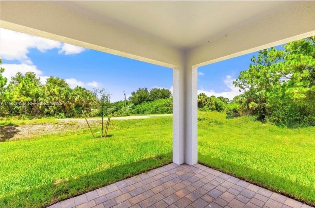 For Rent: $2,000 (3 beds, 2 baths, 0 Square Feet)