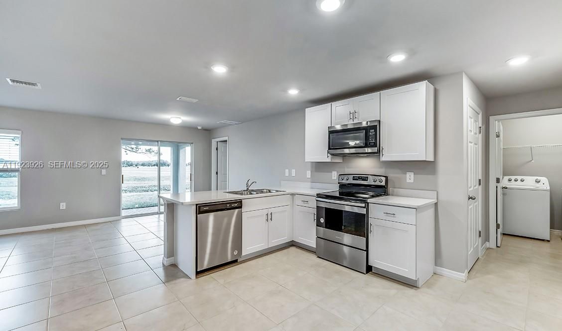 For Rent: $2,000 (3 beds, 2 baths, 0 Square Feet)