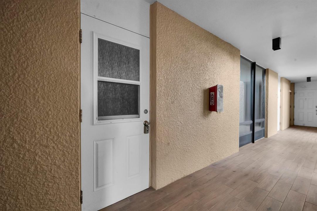 Kitchen Entrance