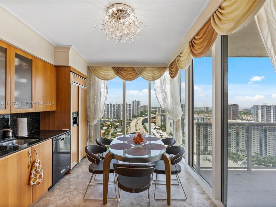 待售: $1,975,000 (3 贝兹, 3 浴室, 2150 平方英尺)