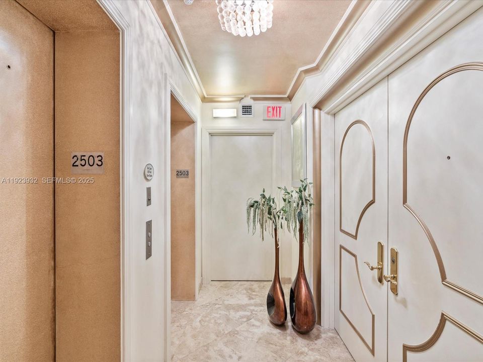 待售: $1,975,000 (3 贝兹, 3 浴室, 2150 平方英尺)