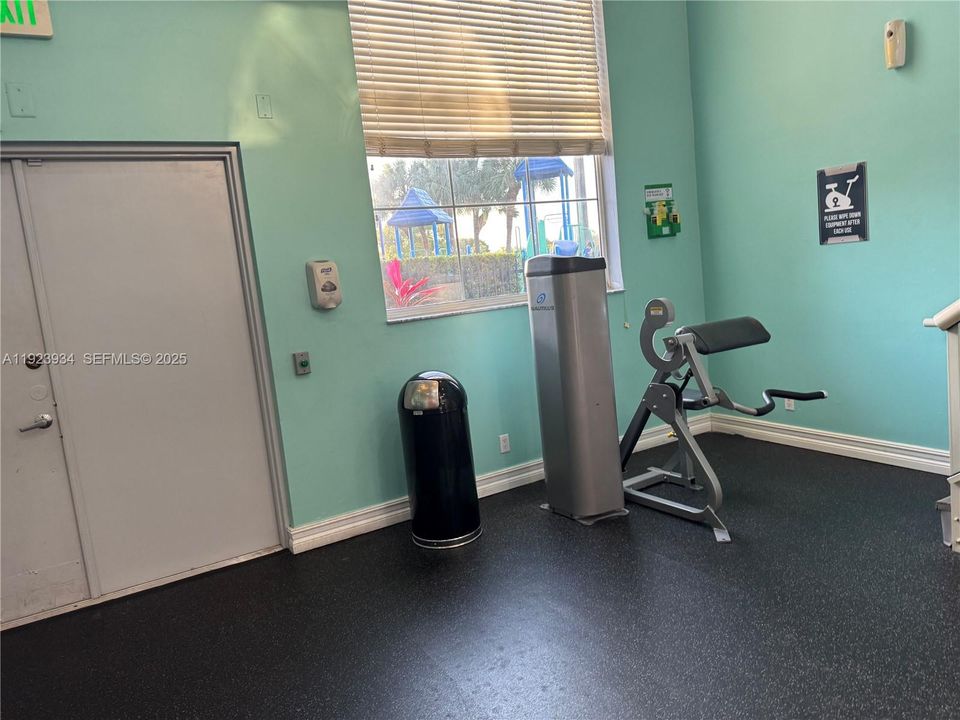 For Rent: $3,000 (3 beds, 2 baths, 1166 Square Feet)