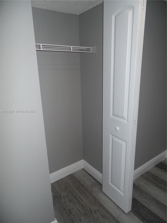 For Rent: $2,395 (2 beds, 2 baths, 1030 Square Feet)