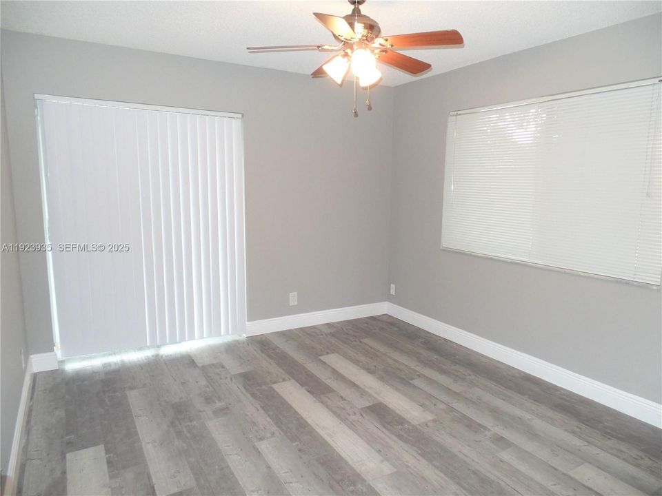 For Rent: $2,395 (2 beds, 2 baths, 1030 Square Feet)