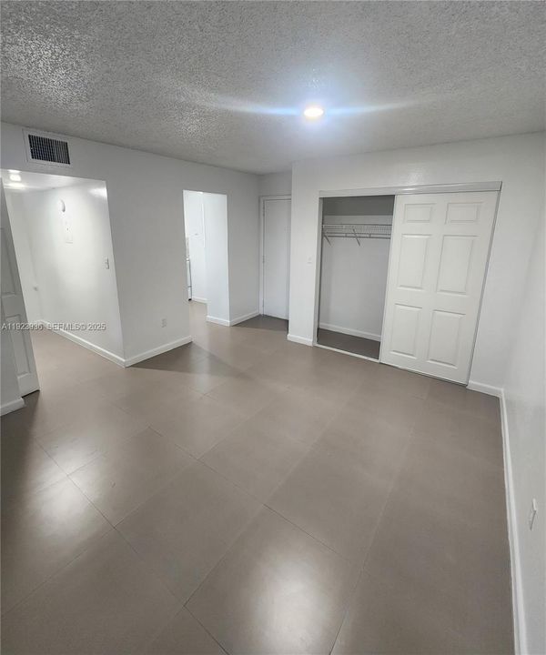 For Rent: $1,673 (1 beds, 1 baths, 434568 Square Feet)