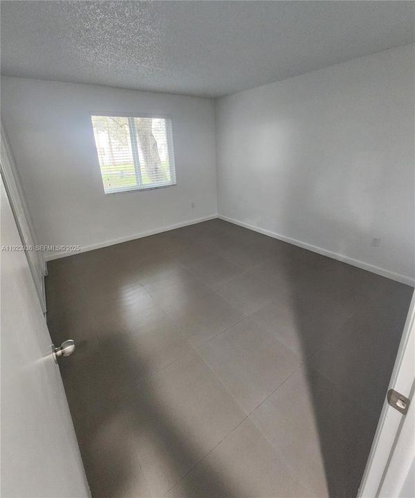 For Rent: $1,673 (1 beds, 1 baths, 434568 Square Feet)