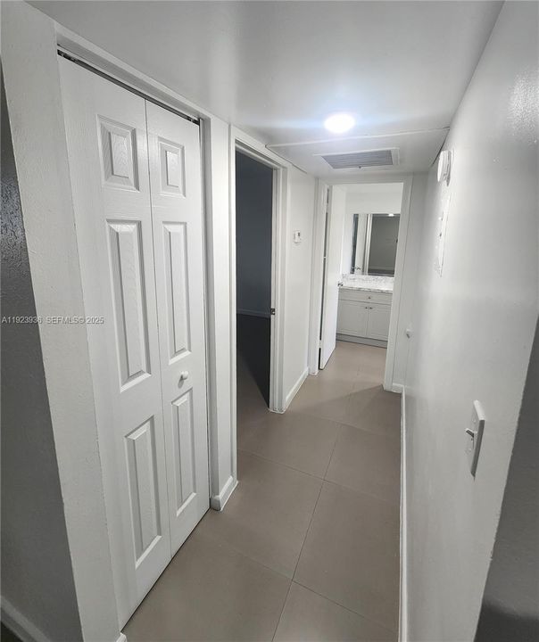 For Rent: $1,673 (1 beds, 1 baths, 434568 Square Feet)