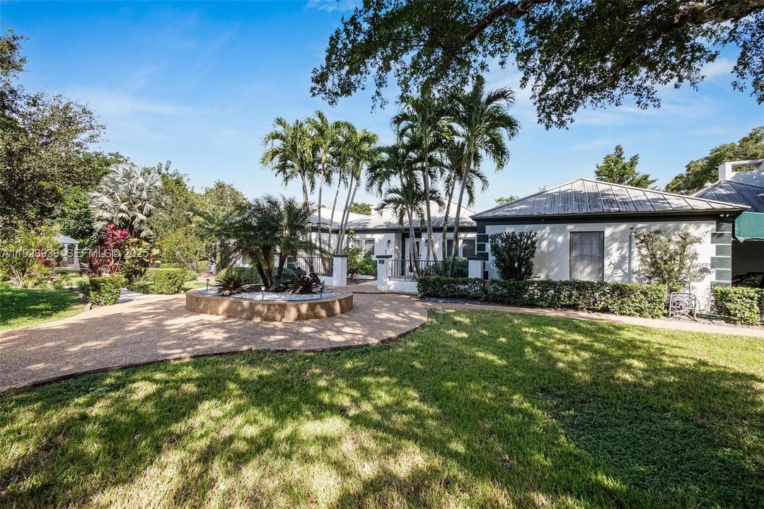 待售: $1,990,000 (8 贝兹, 4 浴室, 3877 平方英尺)