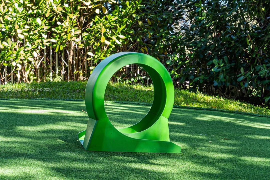 待售: $1,990,000 (8 贝兹, 4 浴室, 3877 平方英尺)