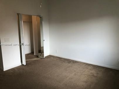 For Sale: $275,000 (3 beds, 3 baths, 1601 Square Feet)