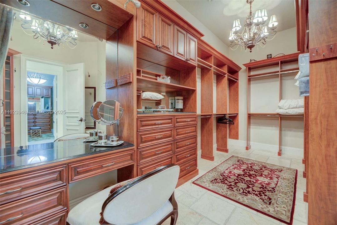 For Sale: $4,999,999 (6 beds, 6 baths, 6258 Square Feet)