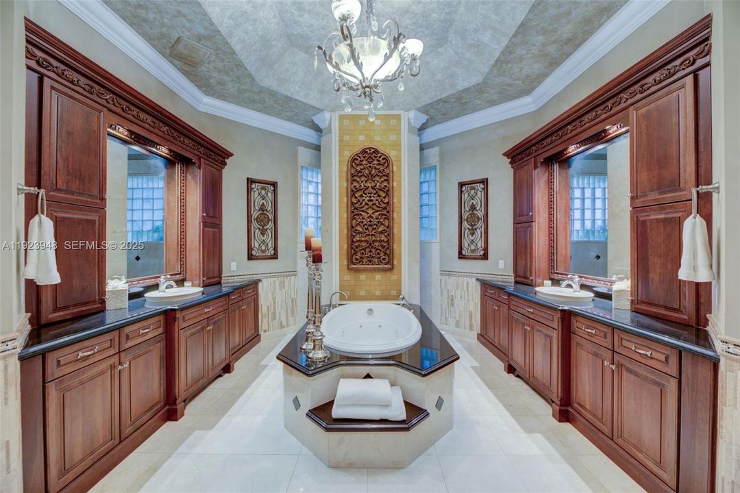 For Sale: $4,999,999 (6 beds, 6 baths, 6258 Square Feet)