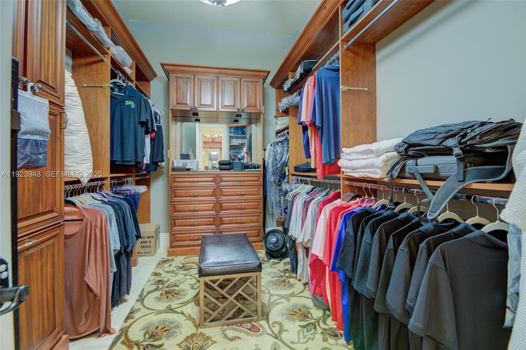 For Sale: $4,999,999 (6 beds, 6 baths, 6258 Square Feet)