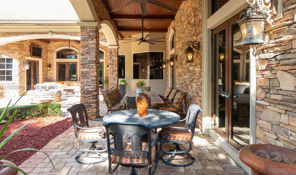 For Sale: $4,999,999 (6 beds, 6 baths, 6258 Square Feet)