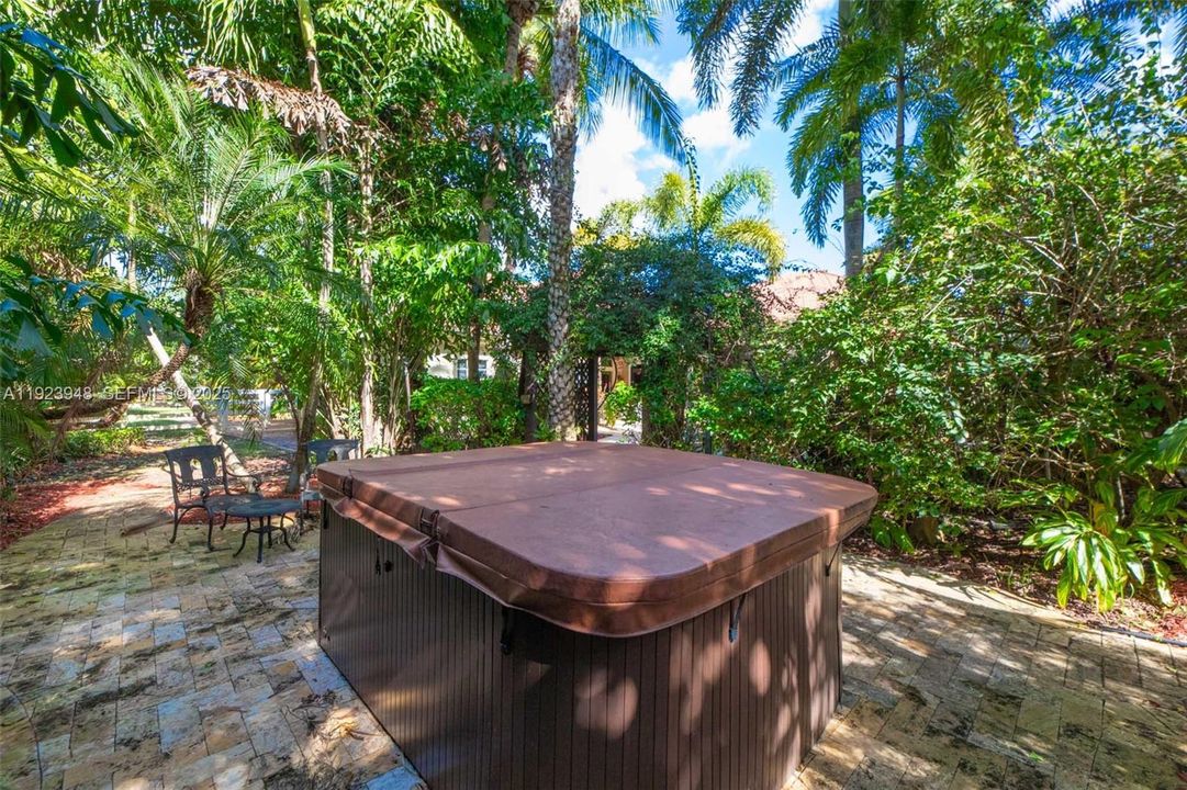 For Sale: $4,999,999 (6 beds, 6 baths, 6258 Square Feet)