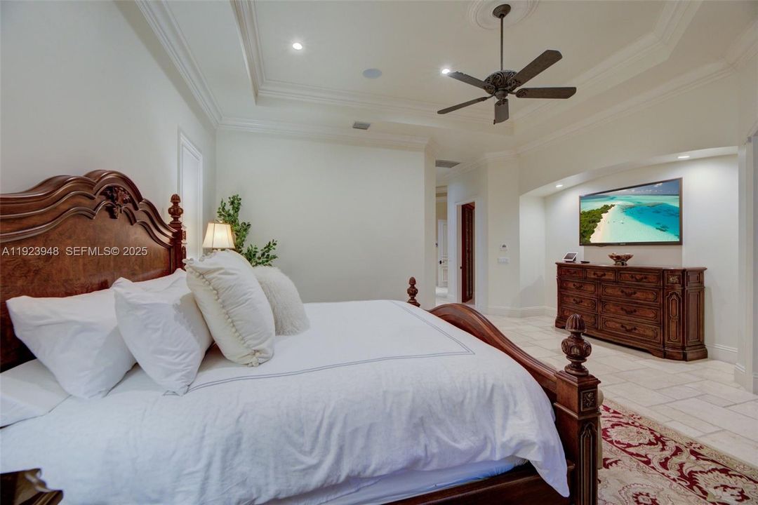 For Sale: $4,999,999 (6 beds, 6 baths, 6258 Square Feet)