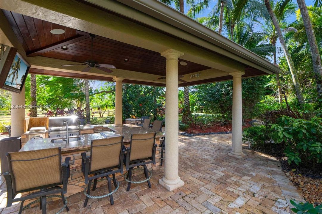 For Sale: $4,999,999 (6 beds, 6 baths, 6258 Square Feet)