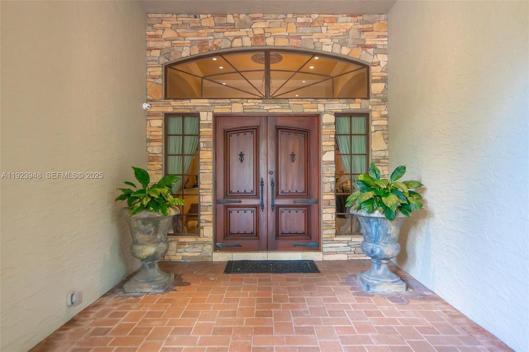 For Sale: $4,999,999 (6 beds, 6 baths, 6258 Square Feet)