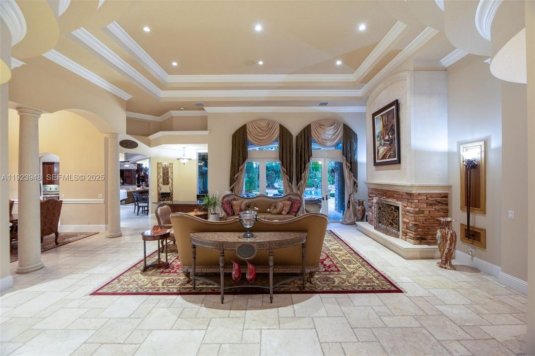 For Sale: $4,999,999 (6 beds, 6 baths, 6258 Square Feet)