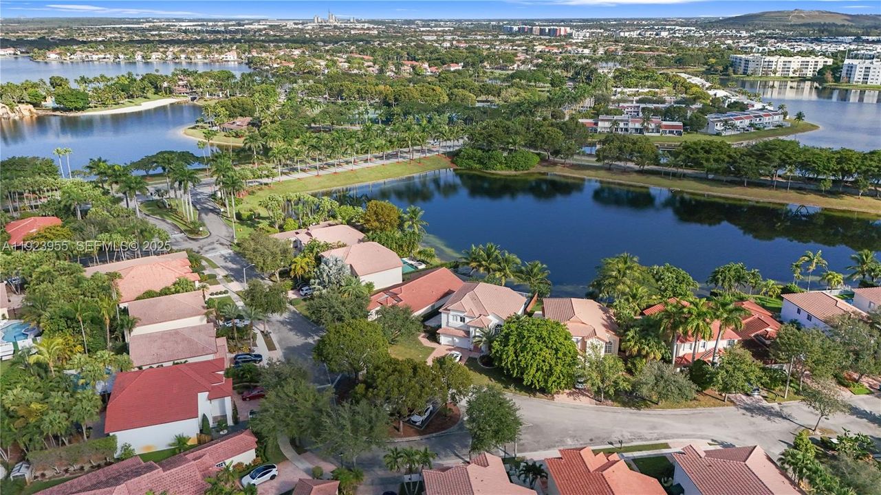 На продажу: $1,300,000 (3 спален, 3 ванн, 1968 Квадратных фут)