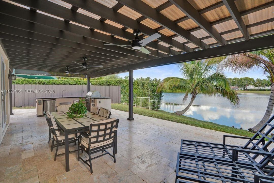 На продажу: $1,300,000 (3 спален, 3 ванн, 1968 Квадратных фут)