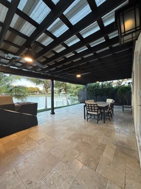 待售: $1,300,000 (3 贝兹, 3 浴室, 1968 平方英尺)