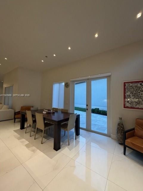 For Sale: $1,300,000 (3 beds, 3 baths, 1968 Square Feet)