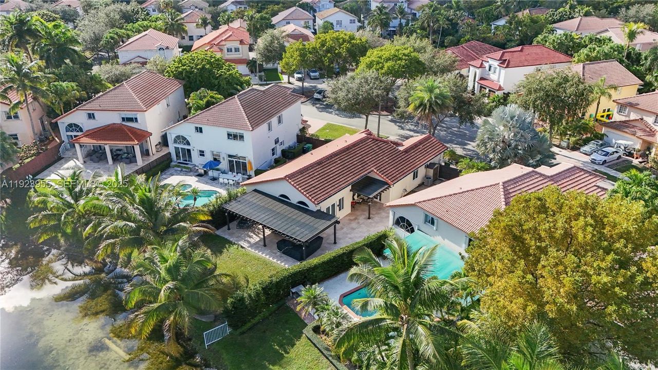 На продажу: $1,300,000 (3 спален, 3 ванн, 1968 Квадратных фут)