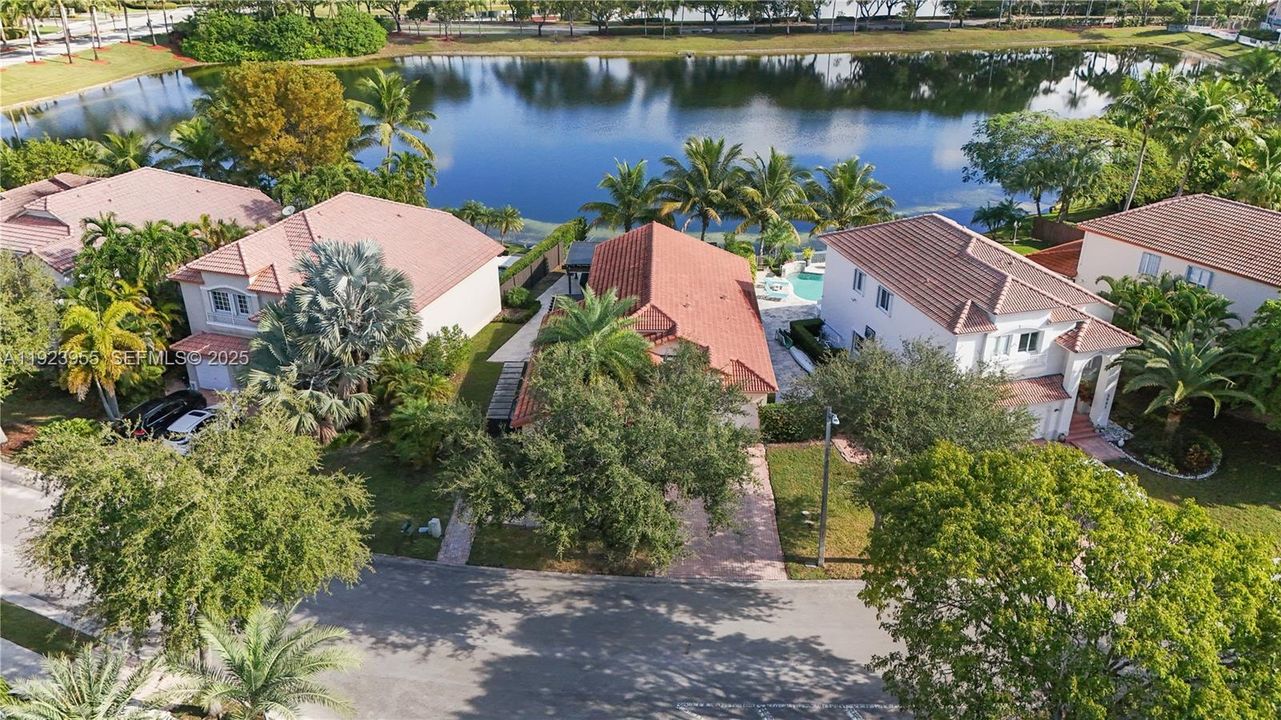 На продажу: $1,300,000 (3 спален, 3 ванн, 1968 Квадратных фут)