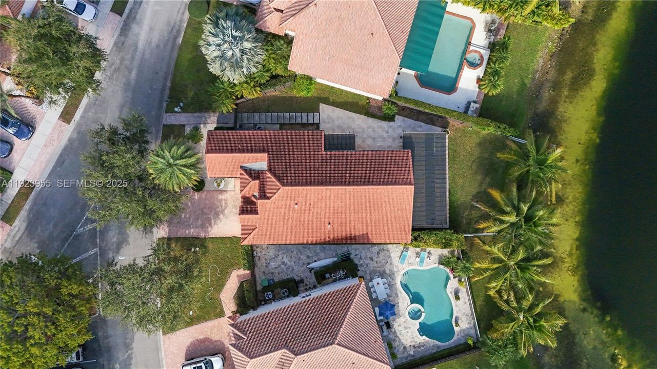 На продажу: $1,300,000 (3 спален, 3 ванн, 1968 Квадратных фут)