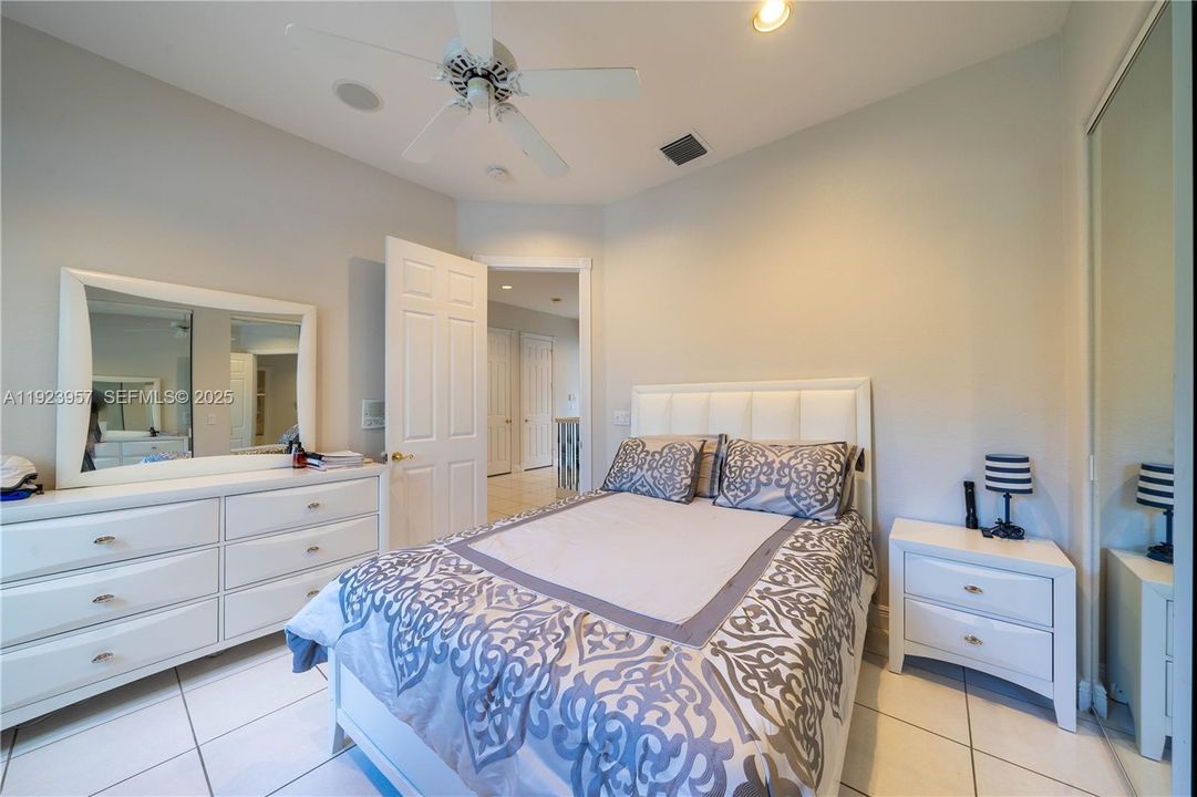 For Sale: $1,500,000 (5 beds, 3 baths, 2882 Square Feet)